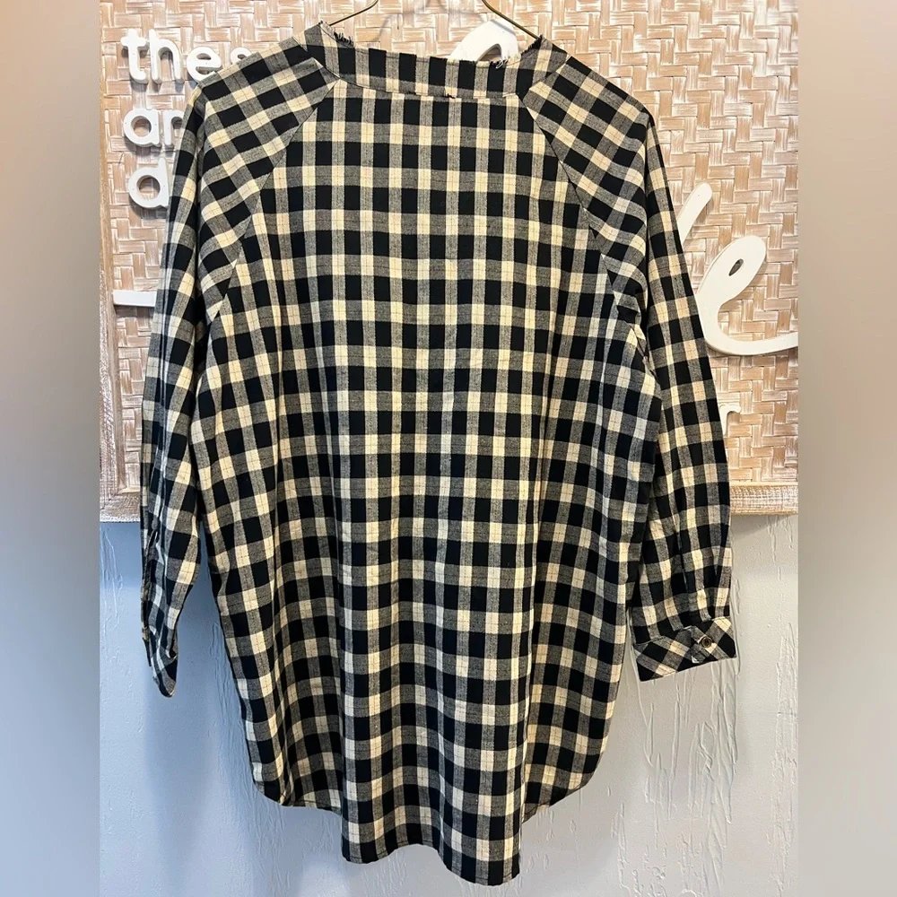 ENTRO Plaid Black and Cream Women's Tunic Top Size M - Picture 4 of 6